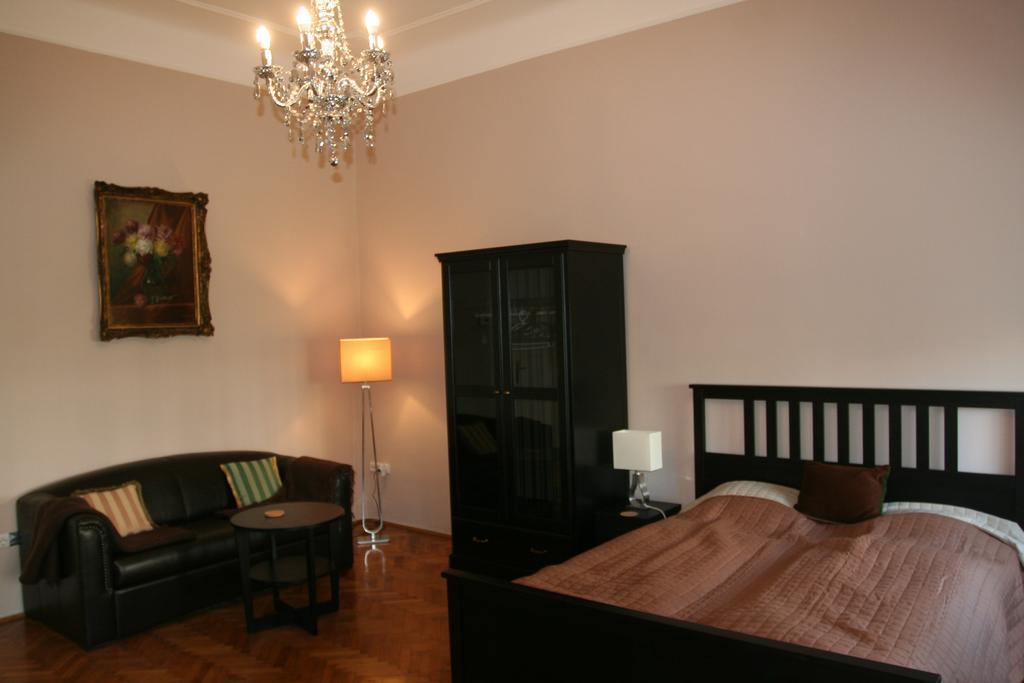 Diamonds Apartment With 2 Rooms Near Guzsdu Udvar Budapest Eksteriør billede