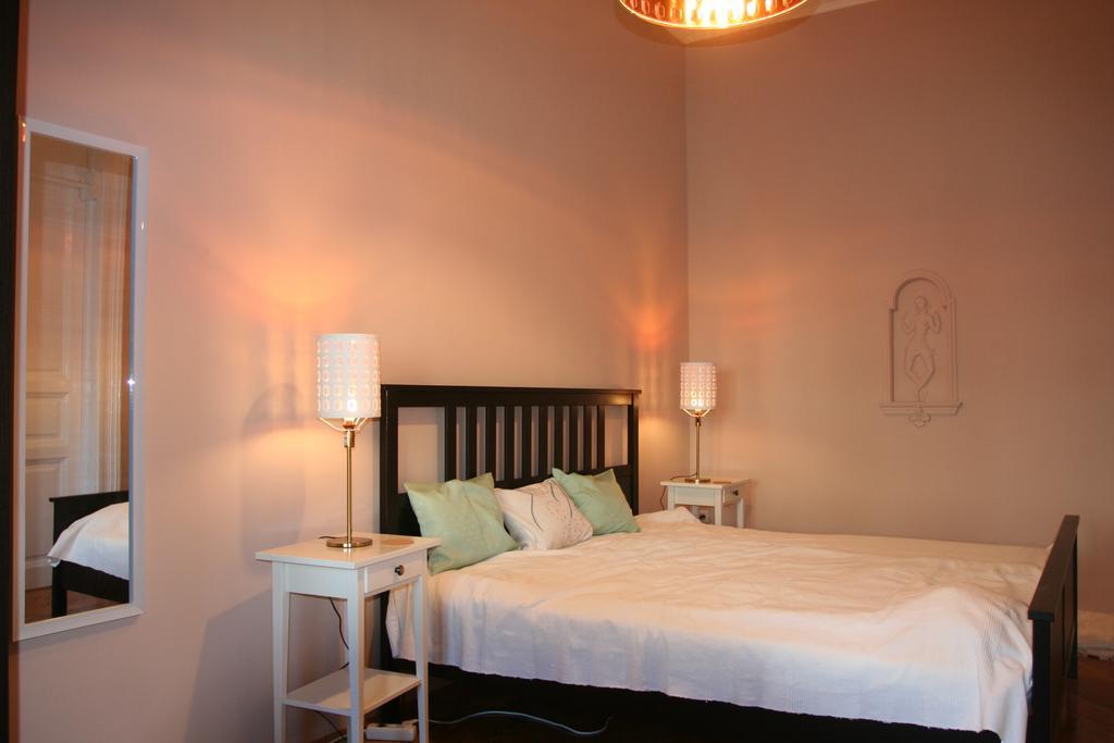 Diamonds Apartment With 2 Rooms Near Guzsdu Udvar Budapest Eksteriør billede